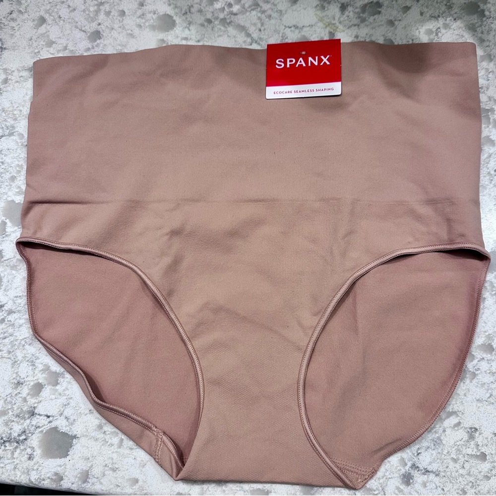 NWT SPANX EcoCare Briefs Shapewear in Toasted Oatmeal Large